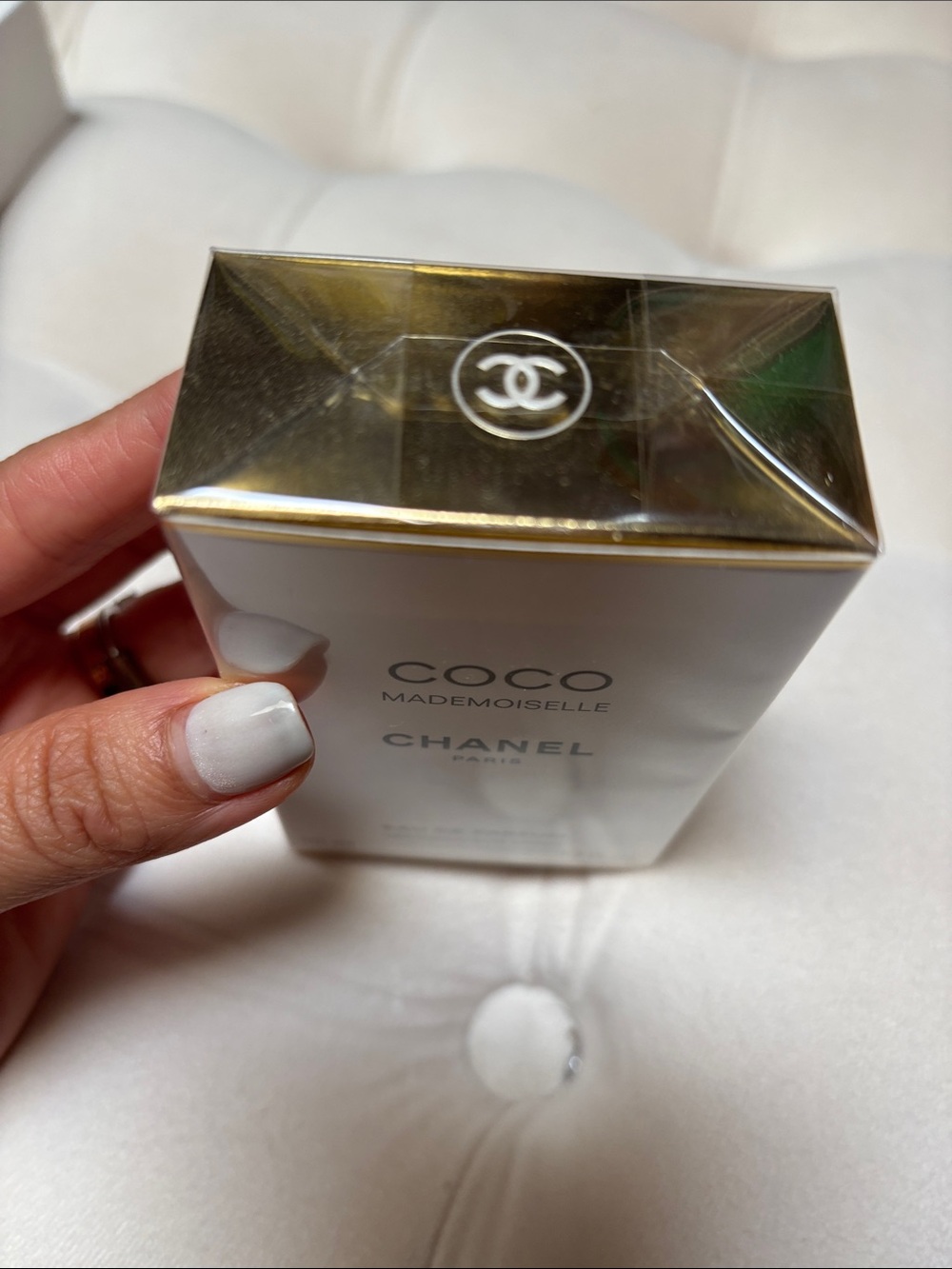 Chanel Gift Set - Picture 3 of 7